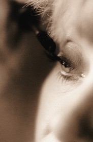 20060319121832-mascara.jpg