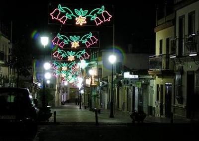 20081220205013-navidad-2005-calle-tomas-de-ybarra.jpg