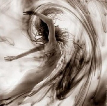 20091116190351-mujer-y-viento.jpg